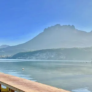 https://st-jorioz-cest-une-maison-bleue-6pax-lla-selections-by.hotels-rhonealpes.com