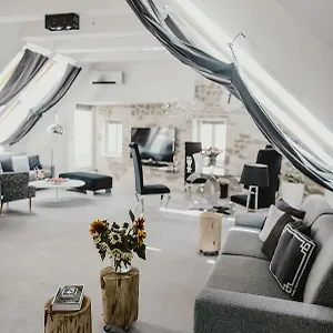 Apartment Coco Chanel Boutique By Goodnite Cz, Brünn