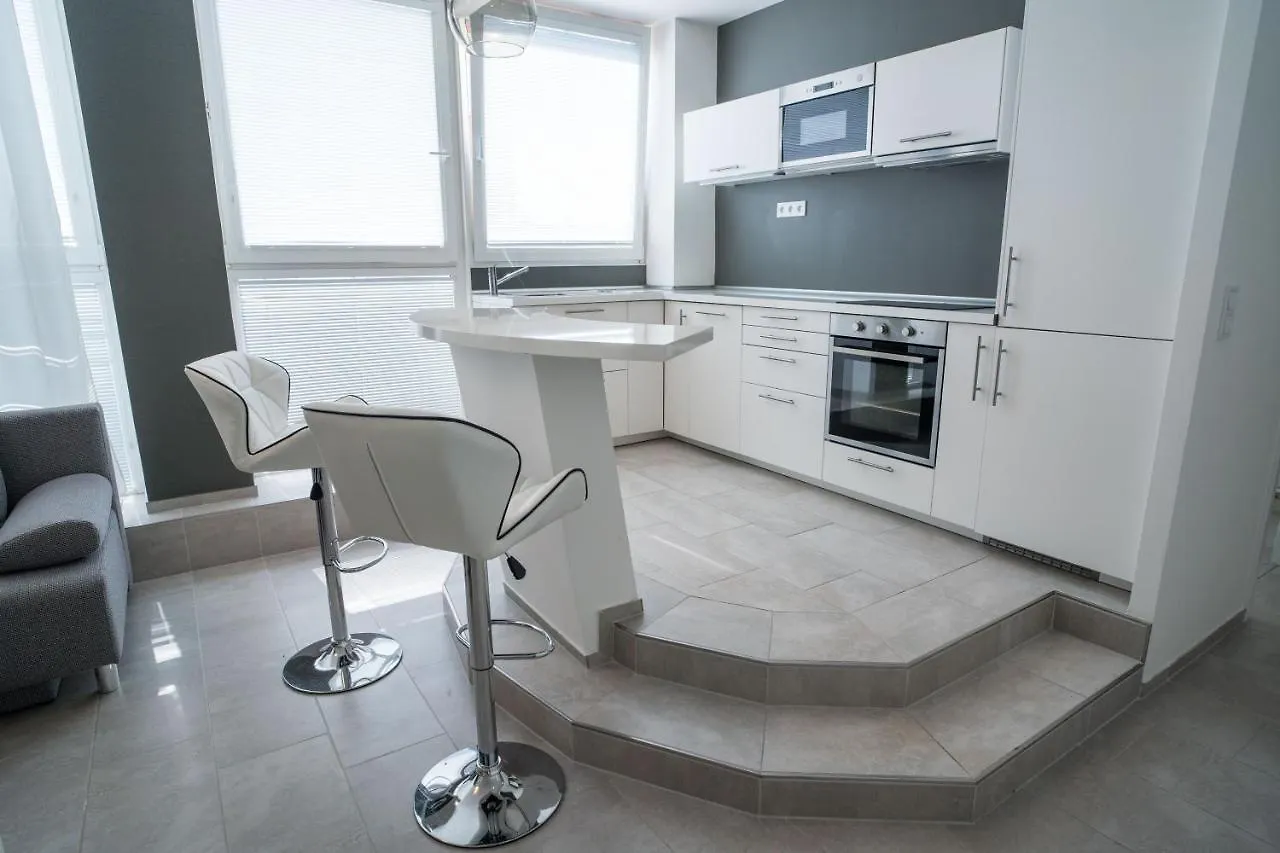 ברנו Apartments Kopecna With Parking 0*,